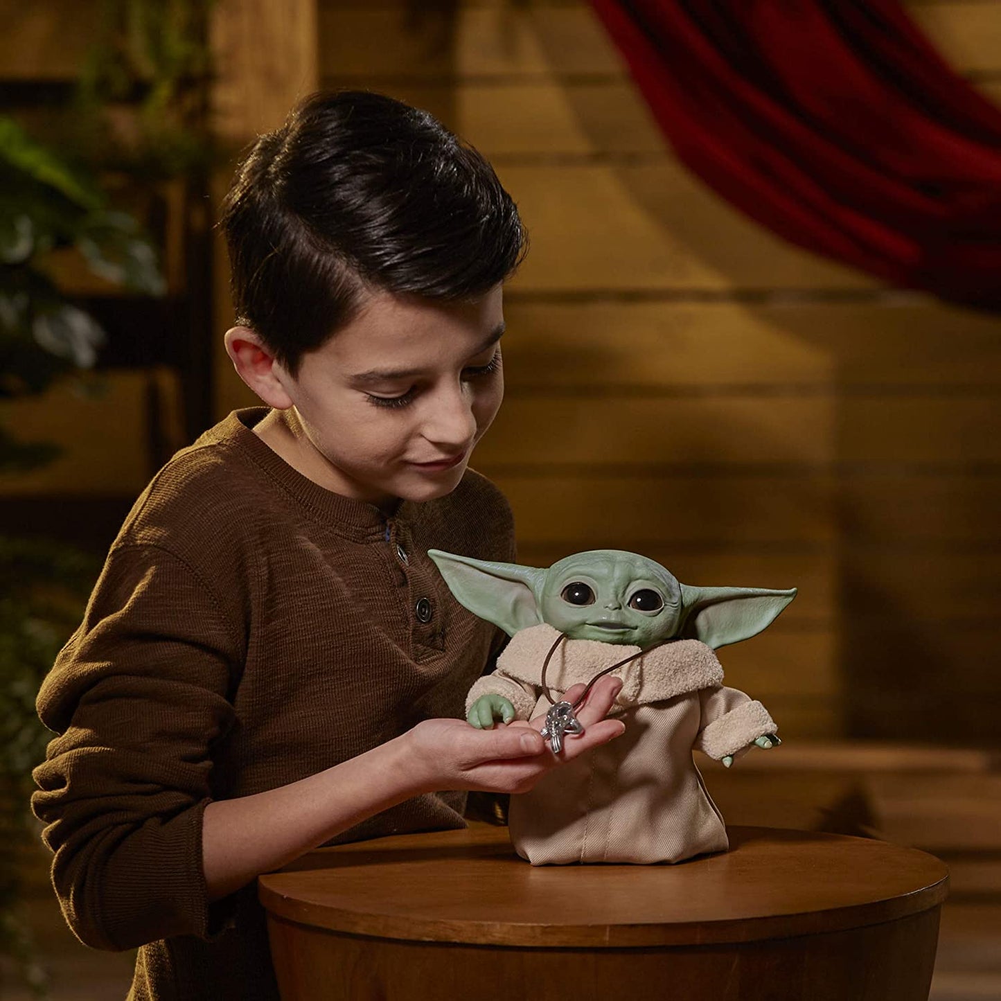 Star Wars The Child Animatronic Edition 7.2-Inch-Tall Toy by Hasbro Baby Yoda