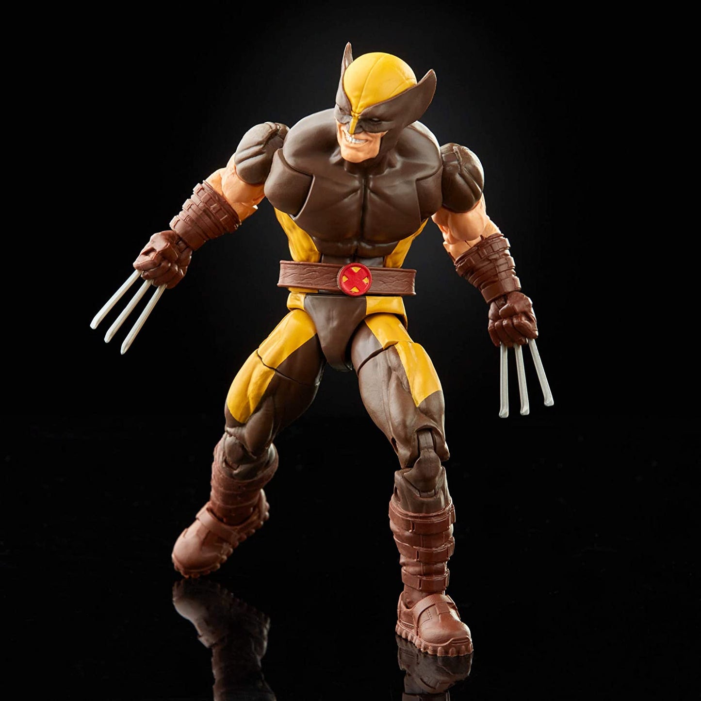 Hasbro Marvel Legends Series X-Men Collectible Wolverine