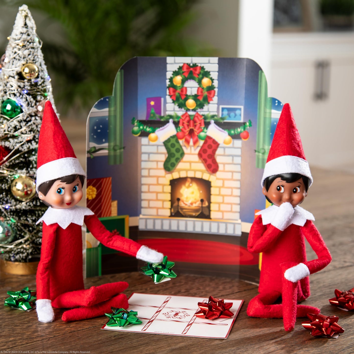 The Elf on the Shelf 24-Day Ultimate Kit – Official Elf Accessories with 70+ Props, Idea Cards, and Backdrops – Easy Elf on The Shelf Ideas for Kids – Christmas Decorations – Scout Elf Not Included.
