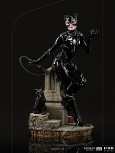 Catwoman 1:10 Scale Statue by Iron Studios