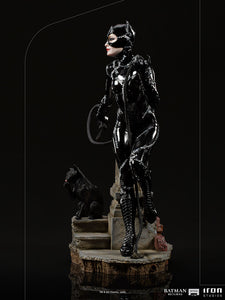 Catwoman 1:10 Scale Statue by Iron Studios
